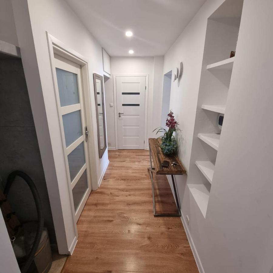 Apartament.Wolnosc Varsóvia Exterior foto