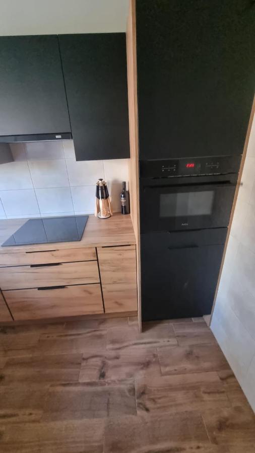 Apartament.Wolnosc Varsóvia Exterior foto